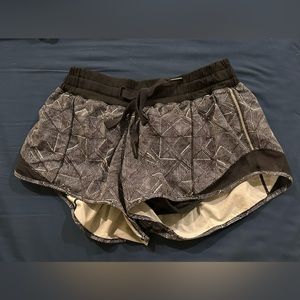 Lululemon hotty hot  shorts